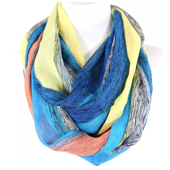Accessories - Lightweight Scarf D28