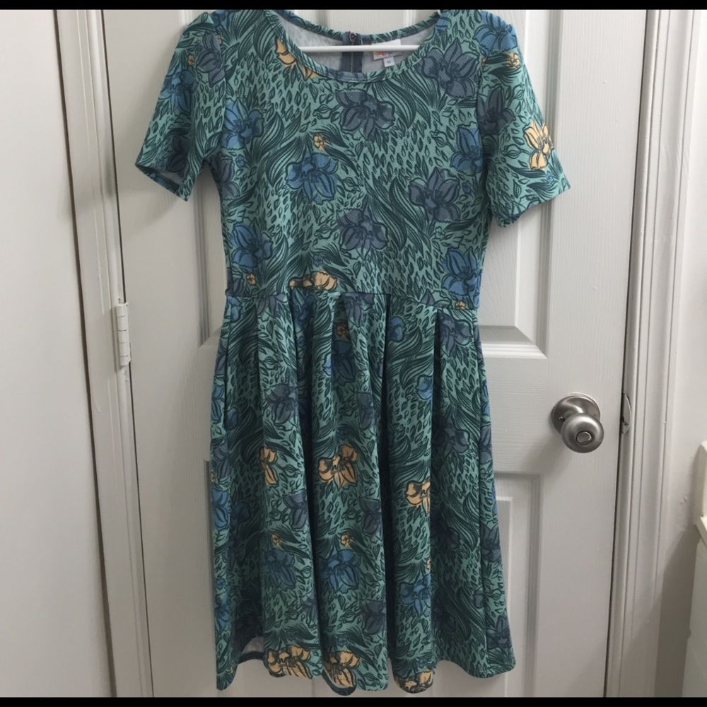LuLaRoe medium Amelia!