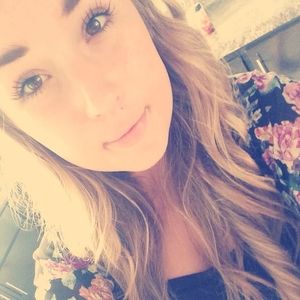 Meet your Posher, Alissa