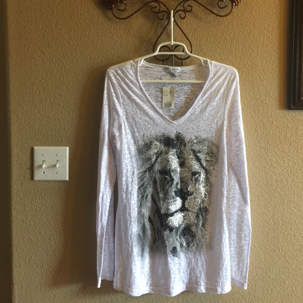 MGM Grand long sleeve t-shirt size large new