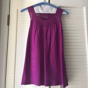 Sleeveless silk blouse with stitched collar