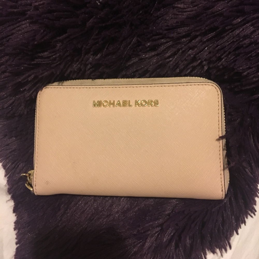 Michael kors baby pink wallet