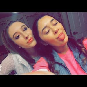 Meet your Posher, Kara