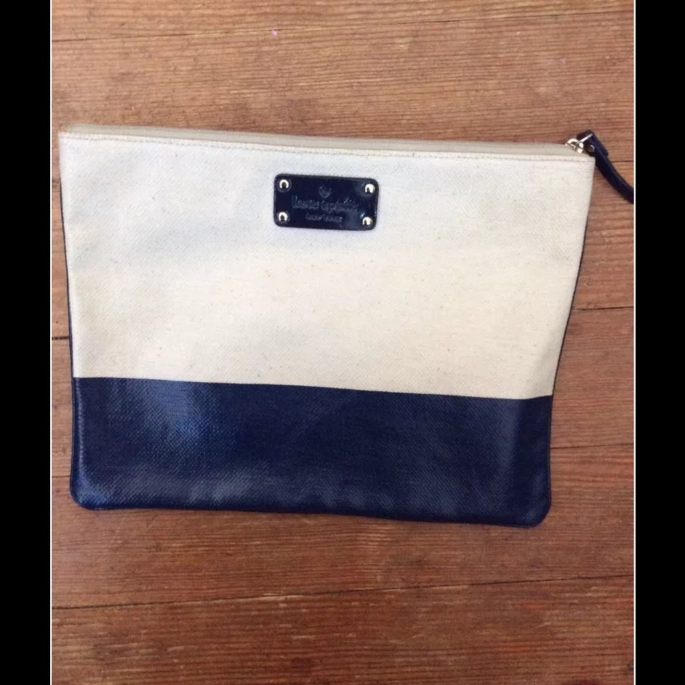 Kate spade clutch 100% authentic