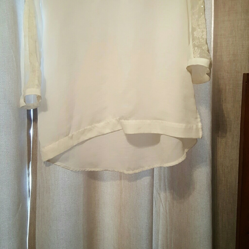 Blouse - Picture 3 of 3