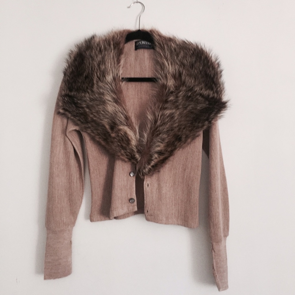 ✨ITEM OF THE WEEK✨ vintage fur collar cardigan - Picture 3 of 4