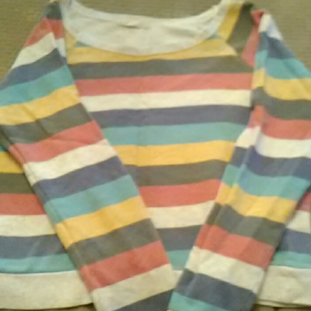 Long Sleeve sweatshirt