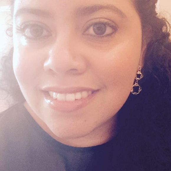 Closet Closing  Heading to London again! Closet closing December 25! Re-open 1/8 - Picture 6 of 6