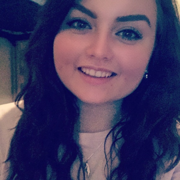 Meet your Posher, Maddy! - Picture 2 of 3