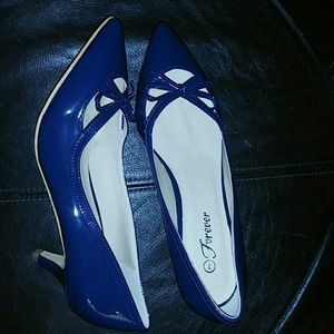 Navy heels size 7