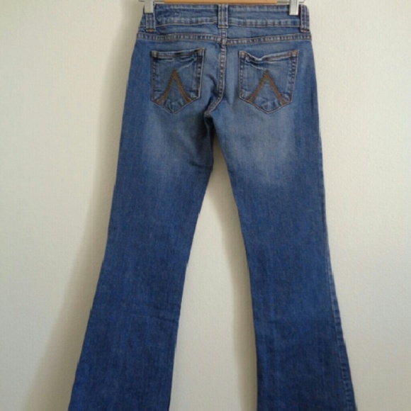 dELiA's SOPHIE Bootcut Lowrise Jean - Picture 2 of 2