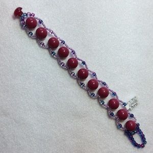 FINAL SALE PRICE Handmade OOAK Beaded Glass Bead Bracelet - 7.75"