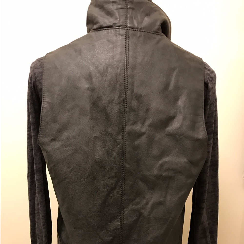 Harley Davidson Collared & Buttoned Leather Vest - image 2