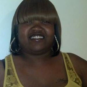 Meet your Posher, Alicia