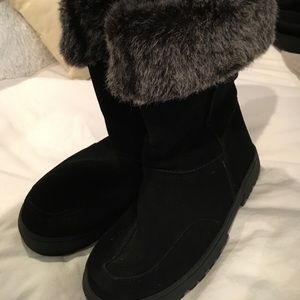 Black fur topped boots