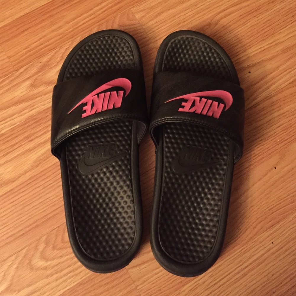 Nike sliders