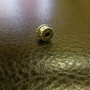 Pandora clip charm