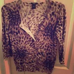Fashionable Ann Taylor 3/4 sleeve Cardigan 👚