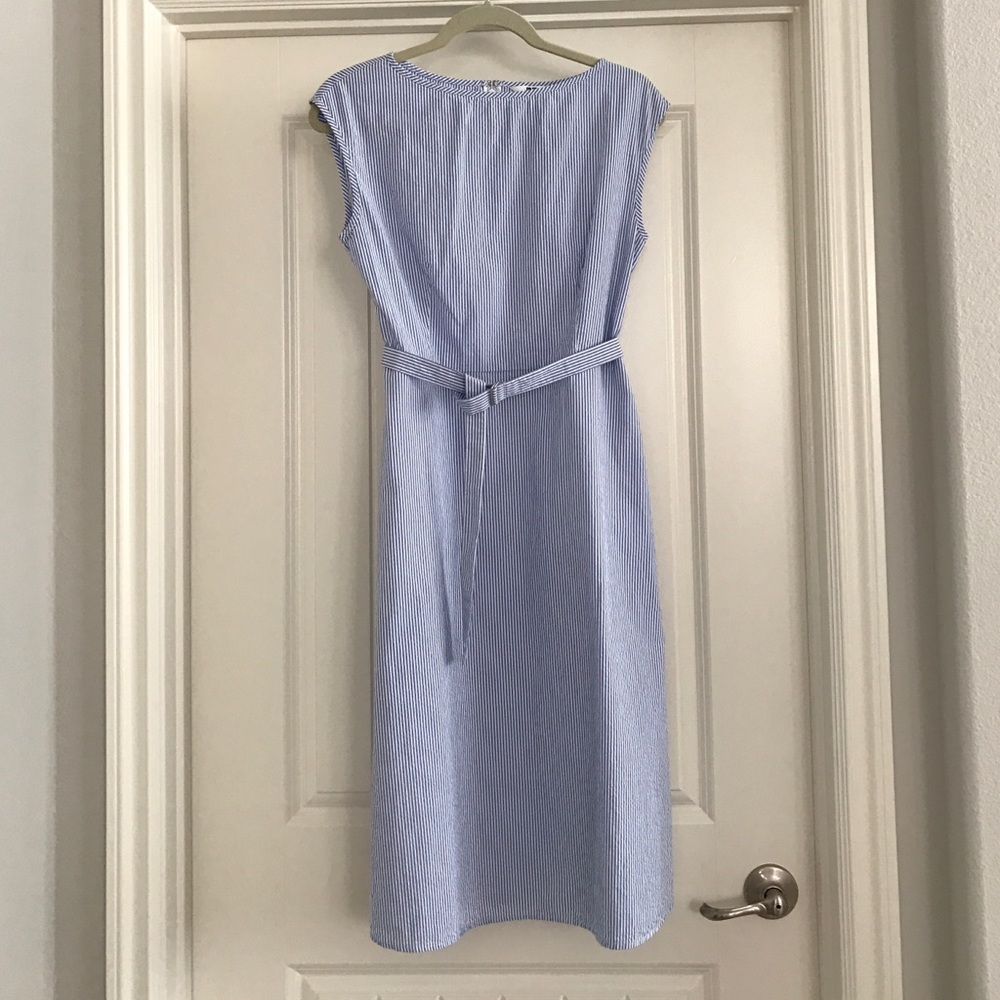 Uniqlo blue and white stripe searsucker dress