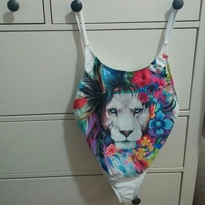 🎉🎉 HP 🎉🎉White & Neon Colored Lion Bathing suit