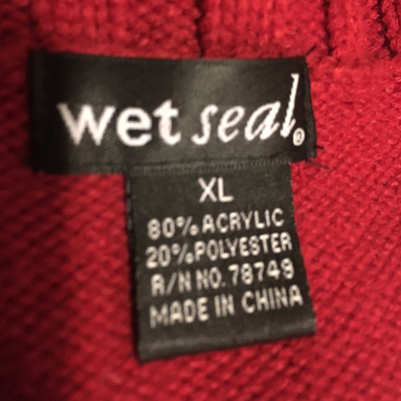 Sale! 💞 Red Wet Seal Sweater ❤️ - Picture 3 of 3