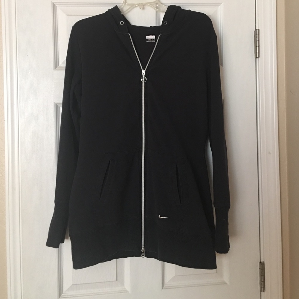 ✅Nike zip-up hoodie