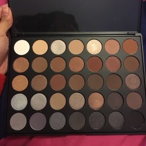 BRAND NEW 35K Morphe Eyeshadow Palette in Koffee