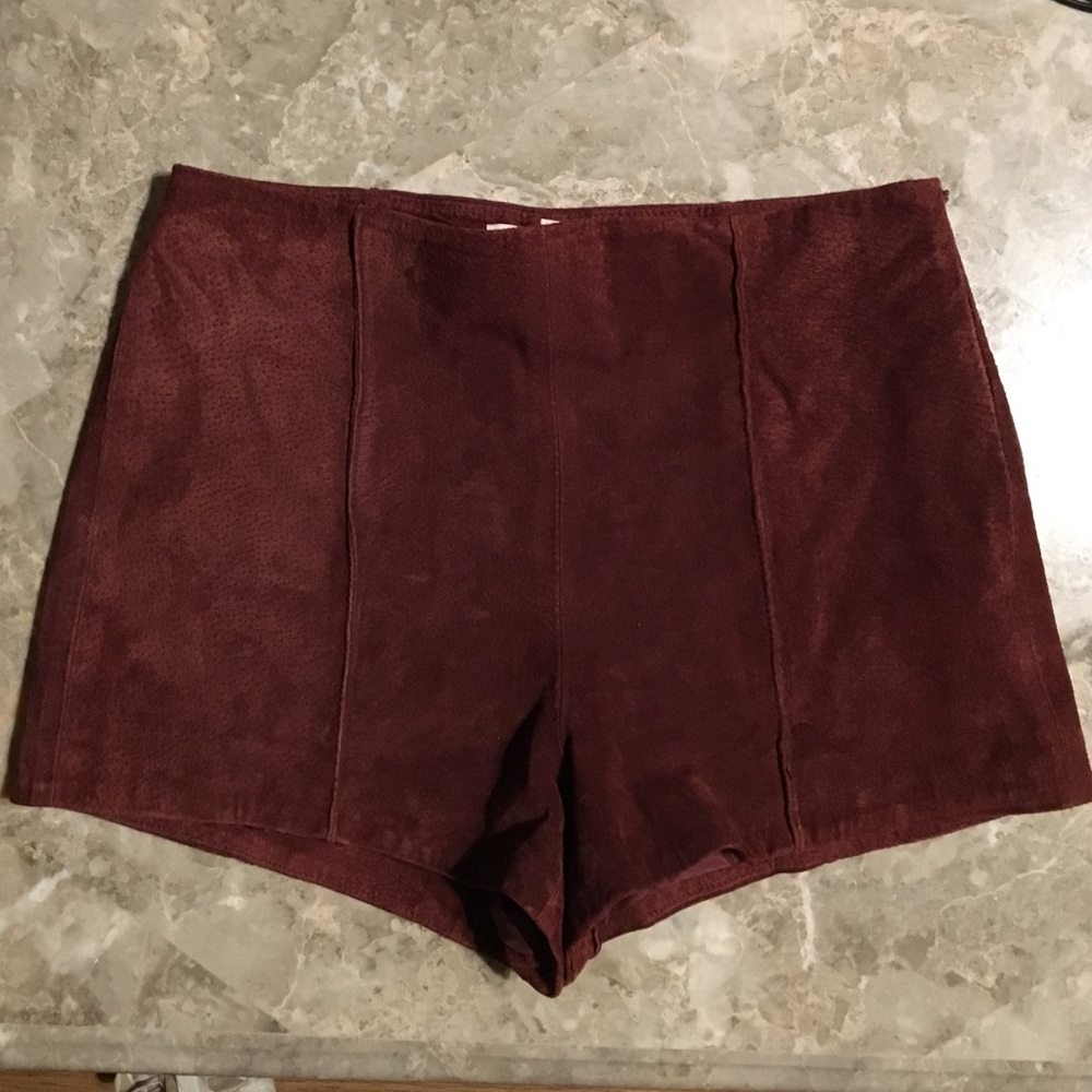 Suede shorts - Picture 1 of 3