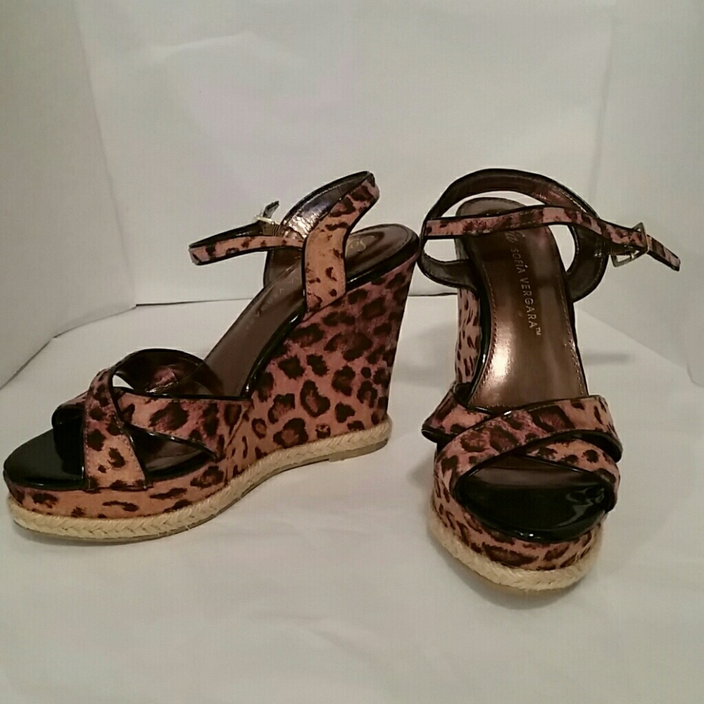 Sofia Vergara Cheetah Pumps Sandals