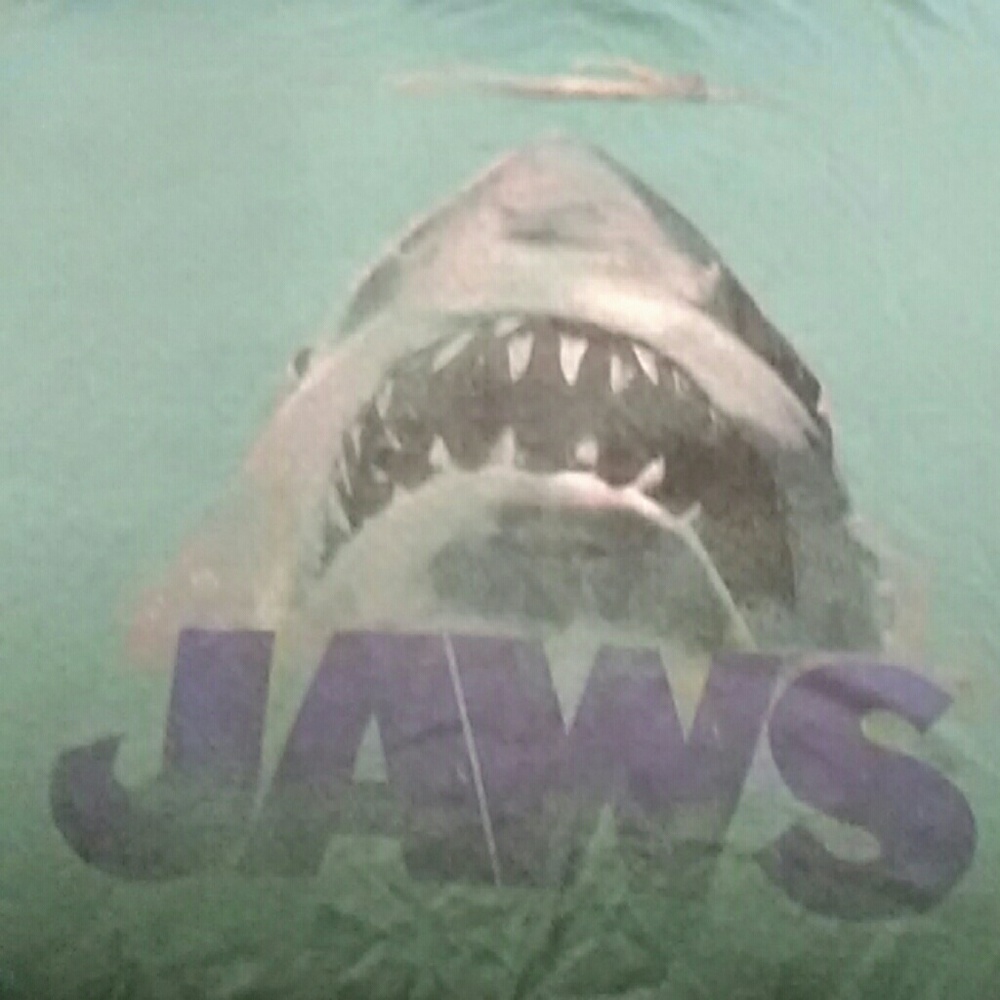 Tee shirt