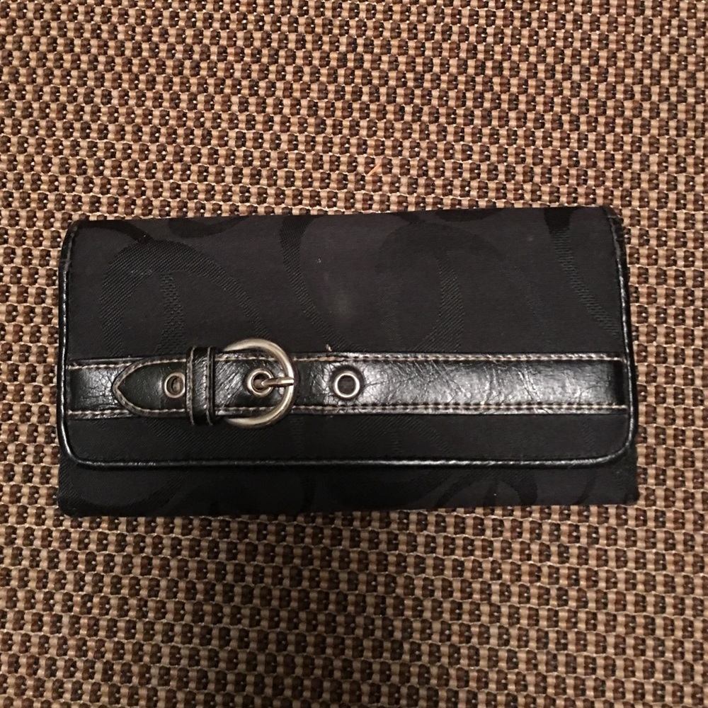 Black clutch wallet