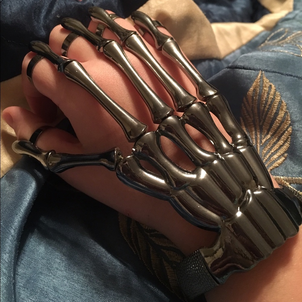 Hot Topic Skeleton Hand Ring Bracelet