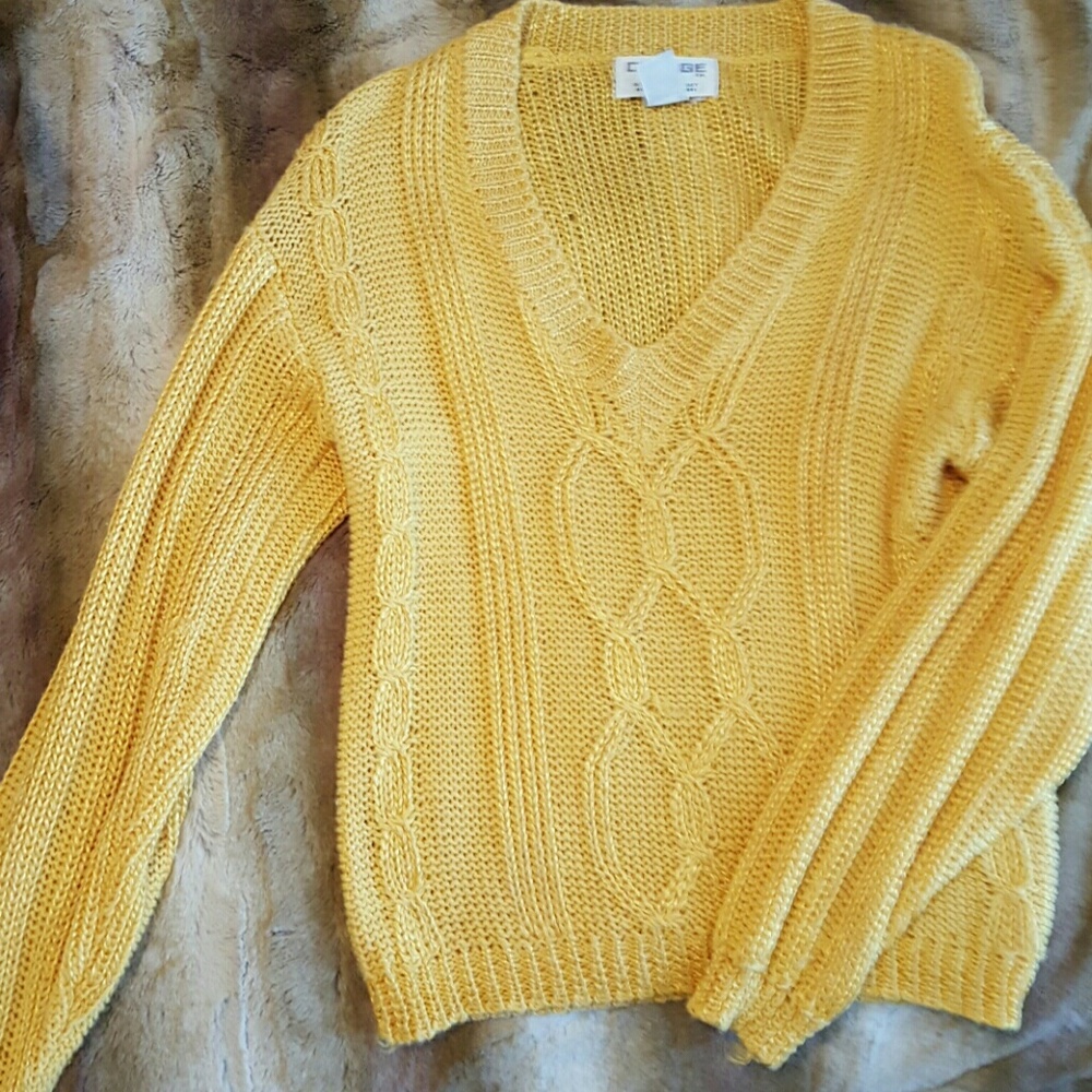 Vintage gold/mustard sweater