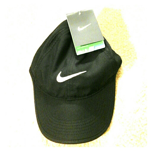 Nike Accessories - NIKE DRI FIT BASEBALL CAP BRAND NEW W / TAGS