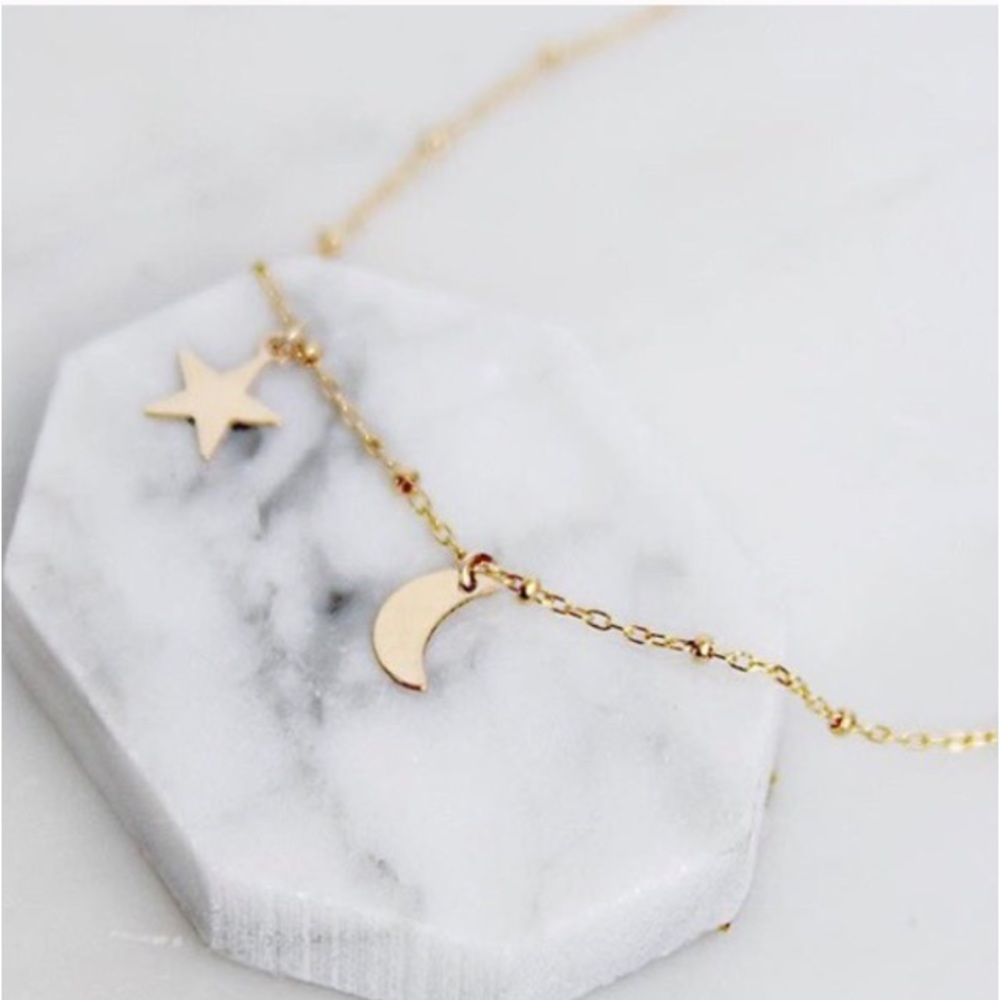 🌙⚡️ MOONEY NECKLACE ⚡️🌙