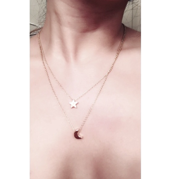 🌙⚡️ MOONEY NECKLACE ⚡️🌙 - Picture 2 of 3