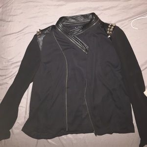Jacket zipper up