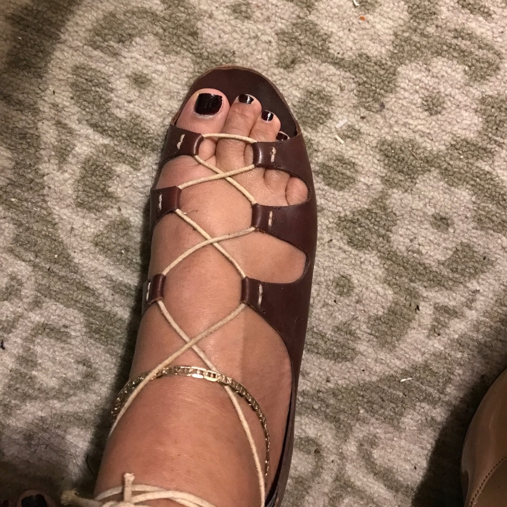 Laced up sandals