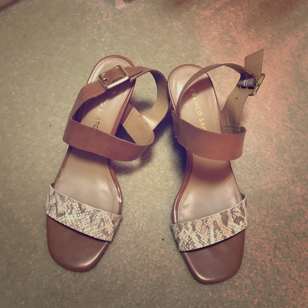 Franco Sarto wedges