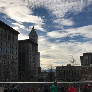 Meet your Posher, Iris