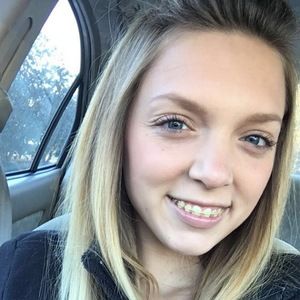 Meet your Posher, Carrie