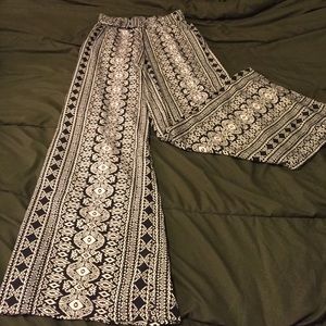 Wide leg Aztec high waisted pants