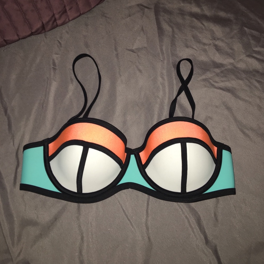 SUMMER SORBET Triangl top