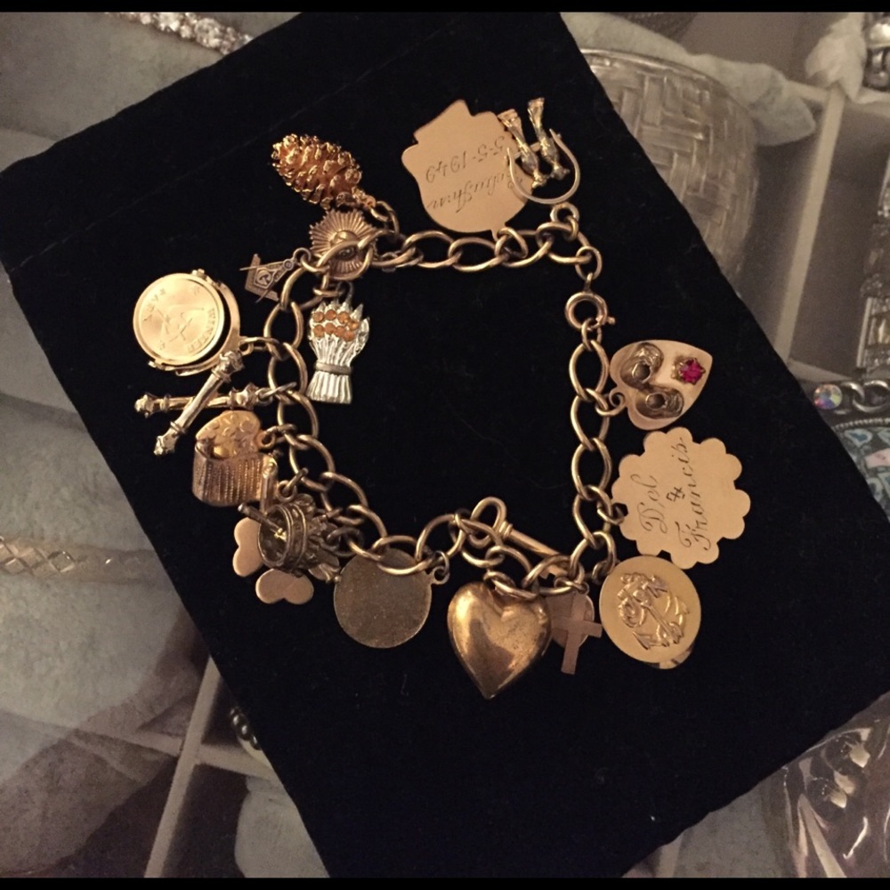 12KT GOLD FILLED CHARM BRACELET