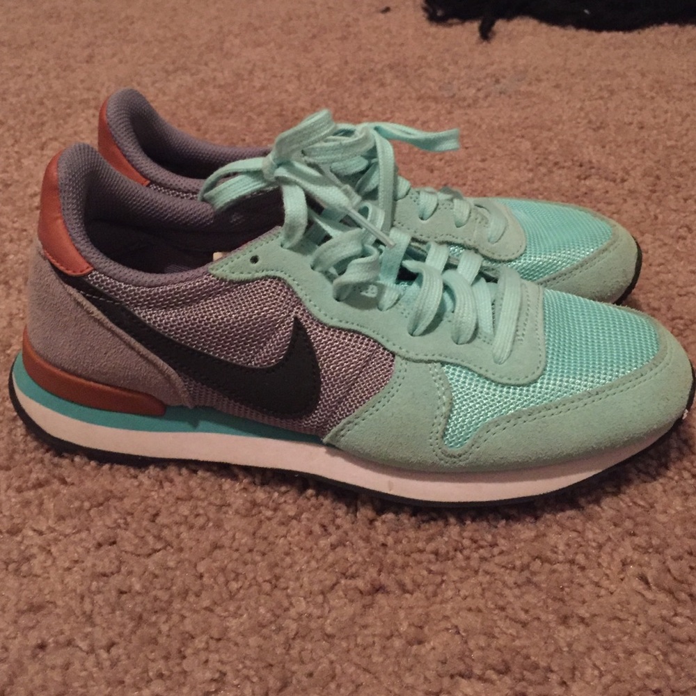 Nike Internationalists!