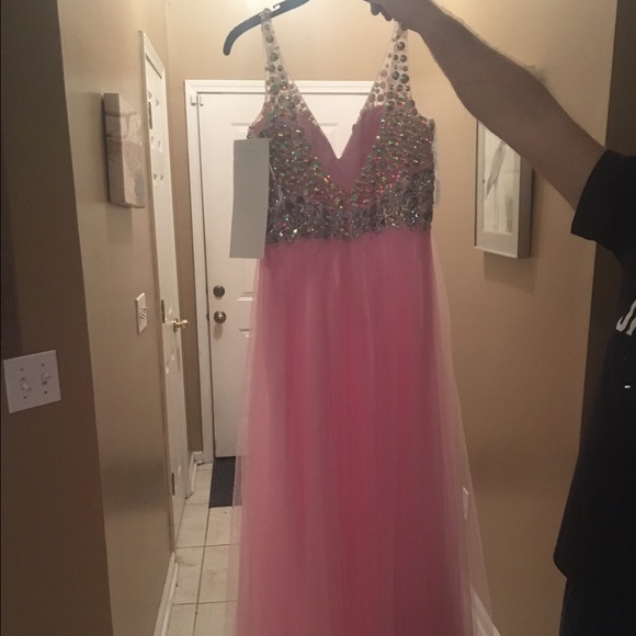 PROM DRESS - Picture 2 of 4
