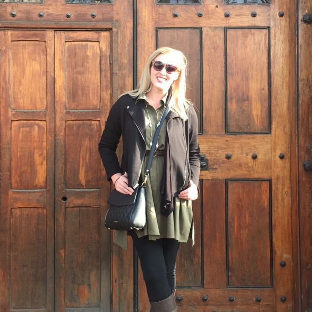Meet your posher, Kelly Jean!