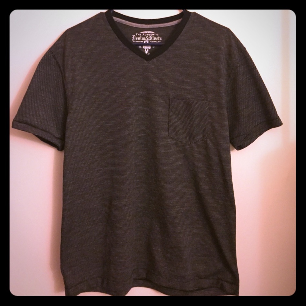 NWOT men's Black t-shirt w/white stripes
