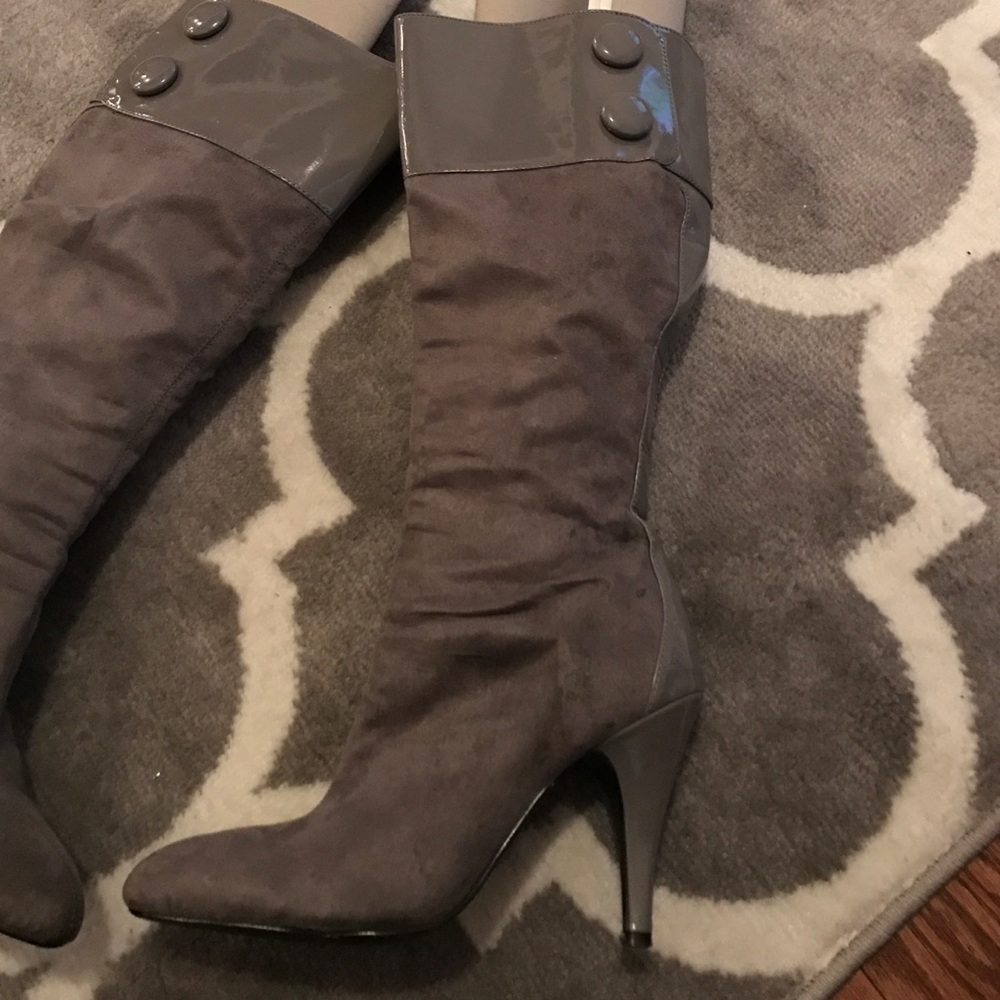 Gray boots! Knee high size Zipper - Picture 2 of 4