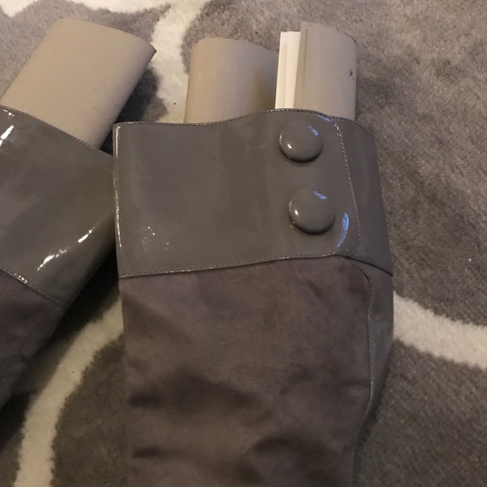 Gray boots! Knee high size Zipper - Picture 3 of 4